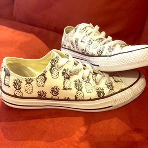 Pineapple Converse